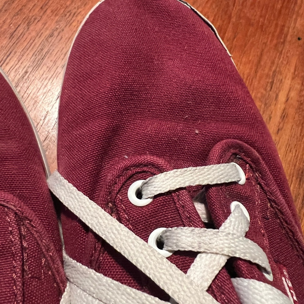 Vans Burgundy Canvas Sneakers size 7 - Picture 5 of 8